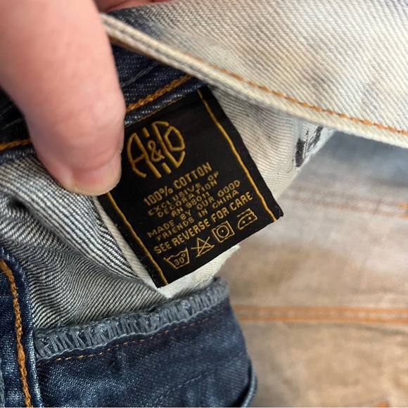 Akoo Brand Distressed Light Wash Straight Leg Jeans - Size 38 - Picture 6 of 7